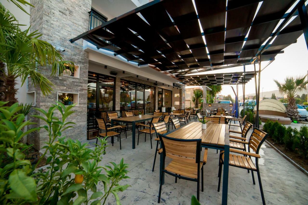 Hotel Platinum Ulcinj Exterior photo